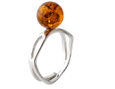 Silver ring with an amber cognac ball