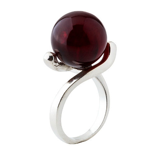 Elegant 925 silver ring with cherry Baltic amber ball